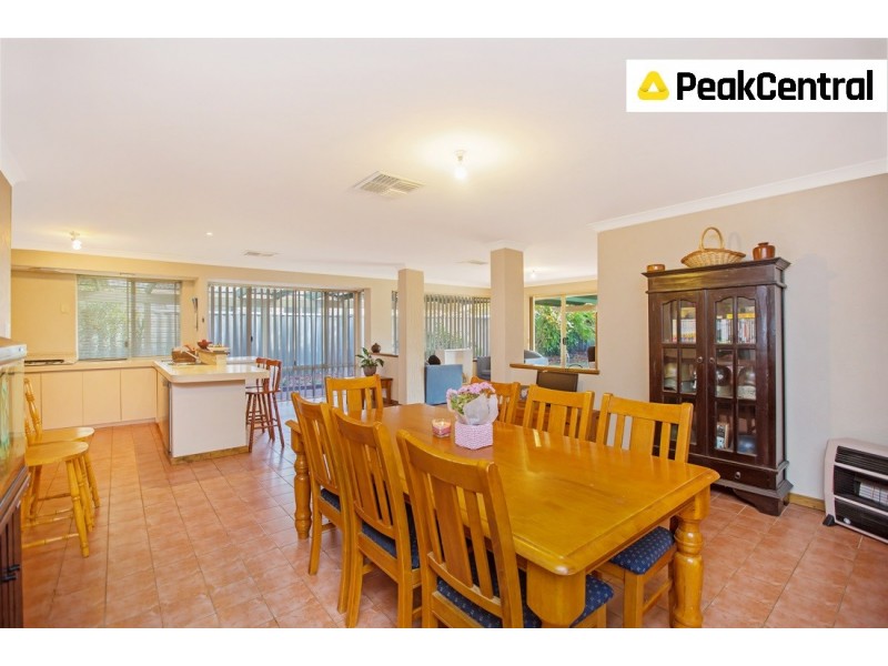 5 Folland Parade, Atwell WA 6164