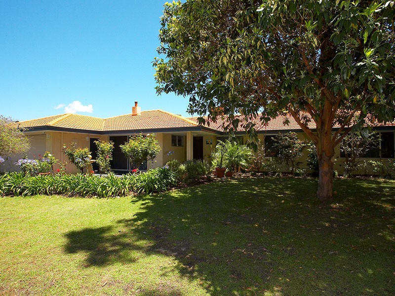 3 Nunweek Street, Booragoon WA 6154