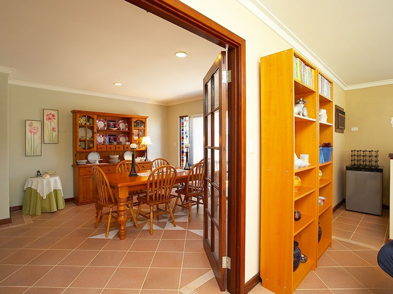 3 Nunweek Street, Booragoon WA 6154