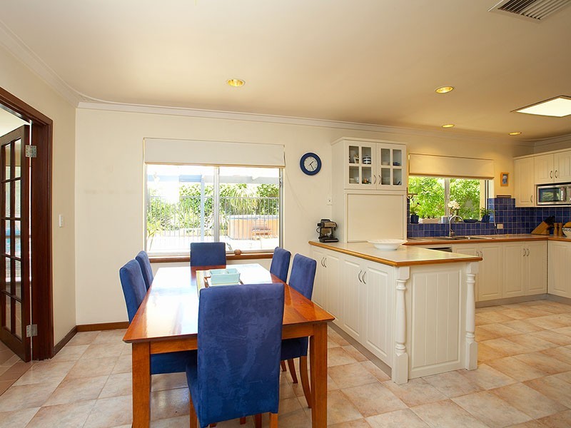 3 Nunweek Street, Booragoon WA 6154