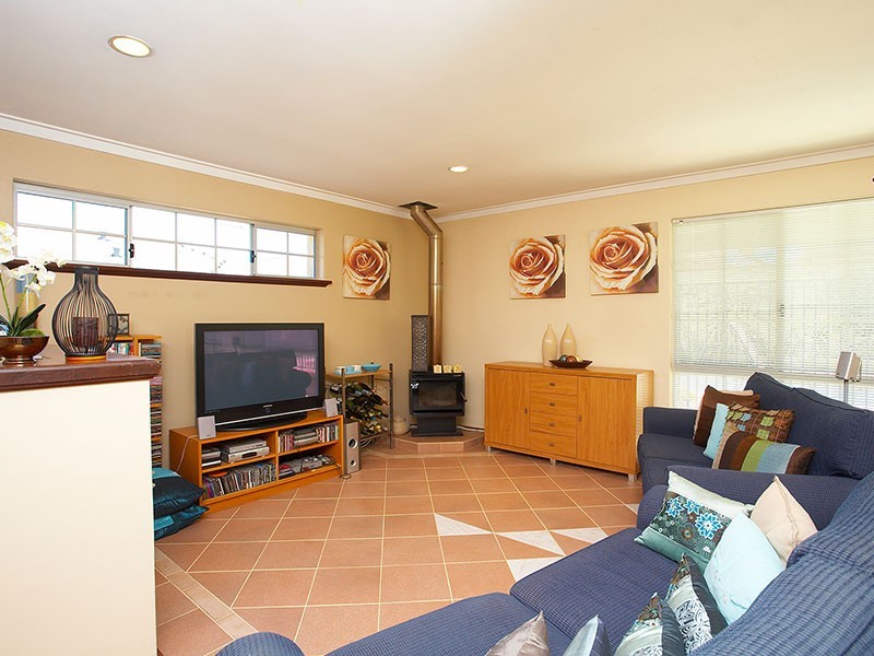 3 Nunweek Street, Booragoon WA 6154