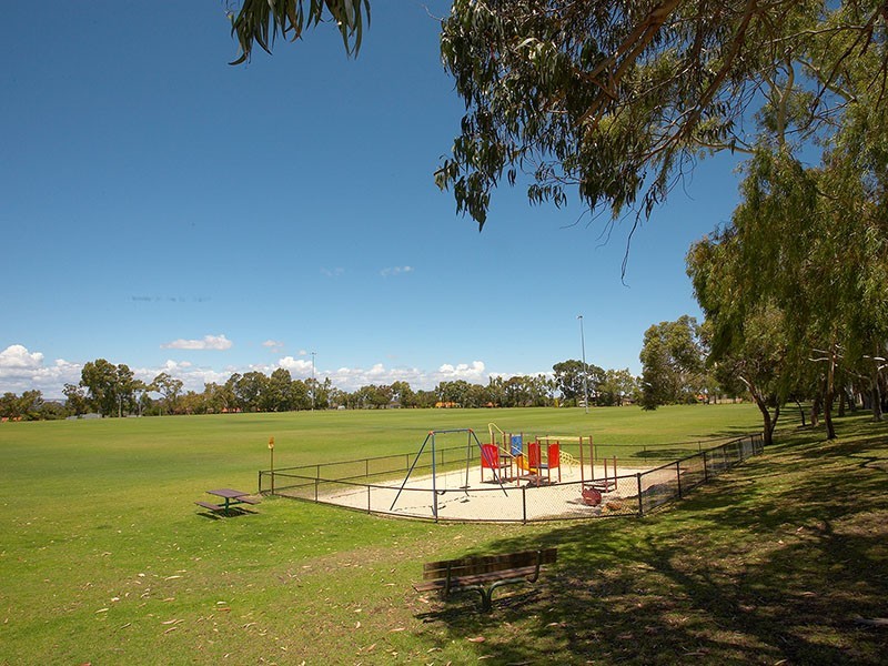 3 Nunweek Street, Booragoon WA 6154