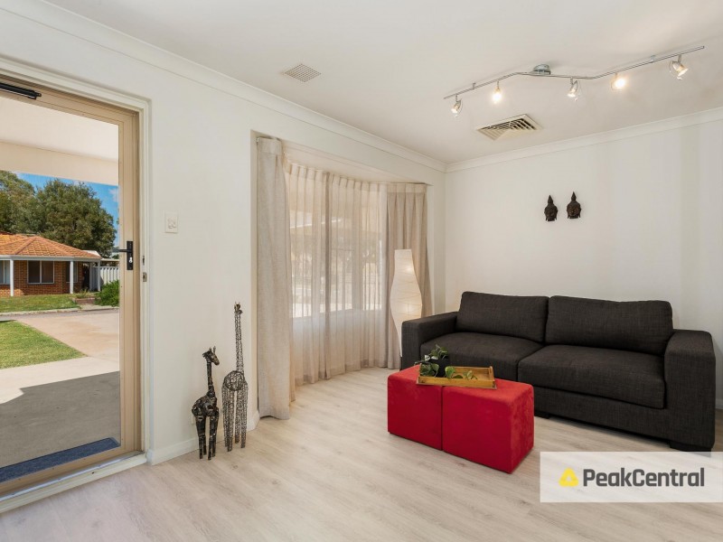 19 Ballard Mews, Success WA 6164