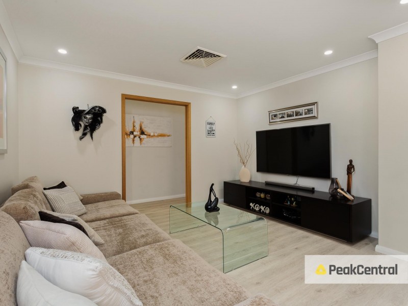 19 Ballard Mews, Success WA 6164