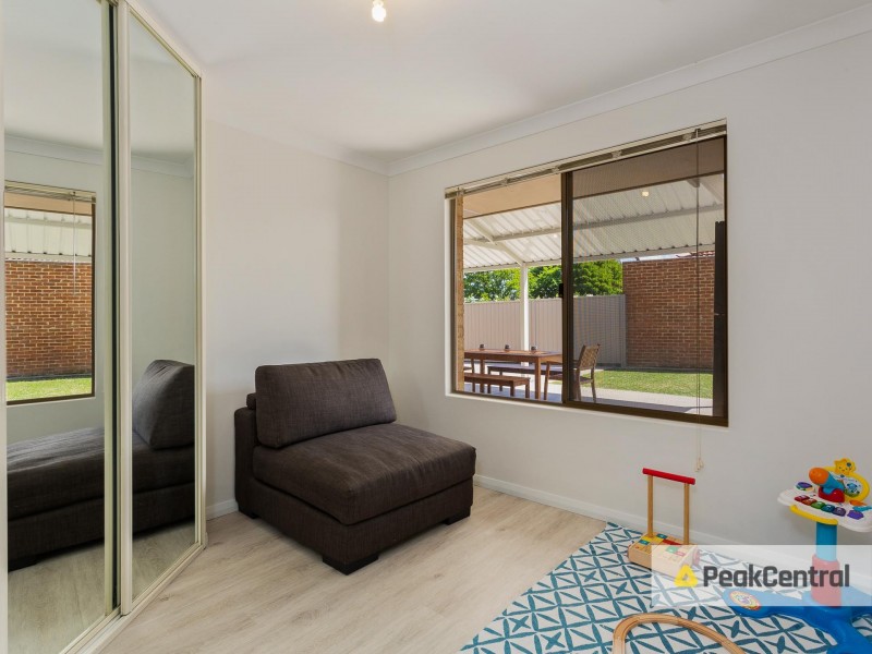 19 Ballard Mews, Success WA 6164