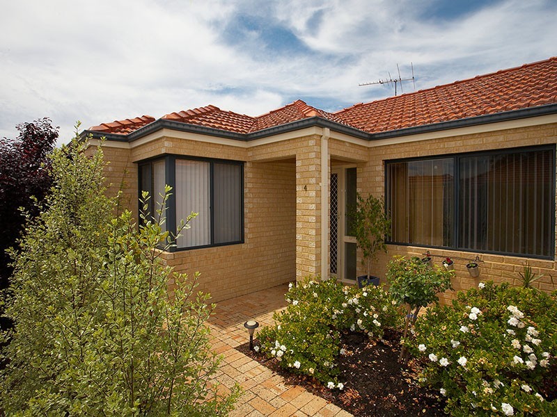 4/5  Cottrill Street, Myaree WA 6154