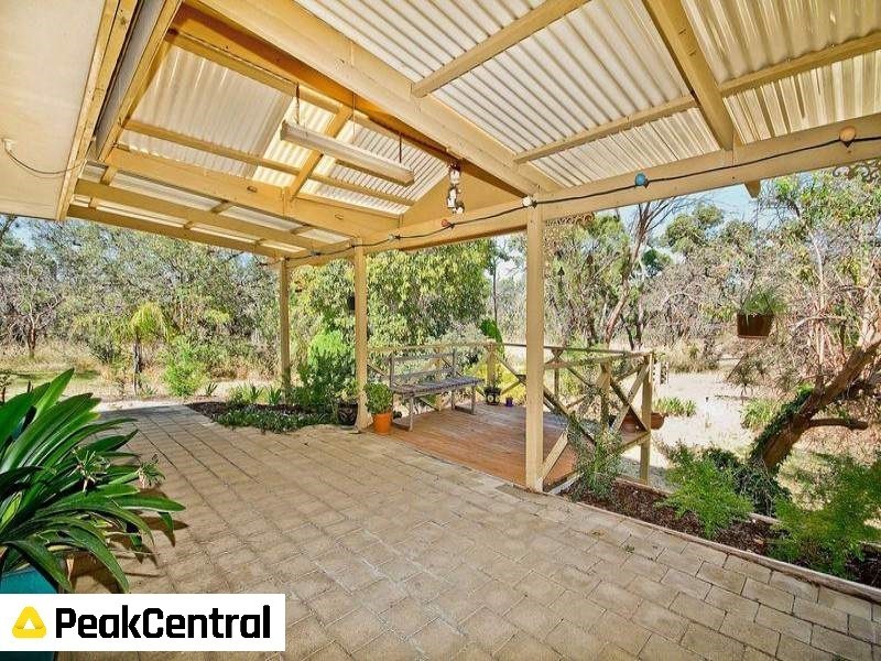 11 Sherwin Place, Wandi WA 6167