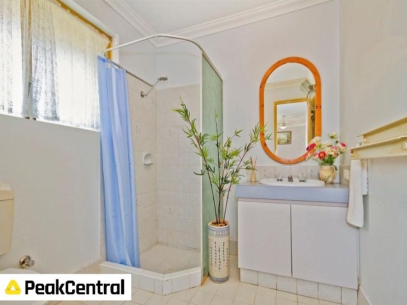 11 Sherwin Place, Wandi WA 6167