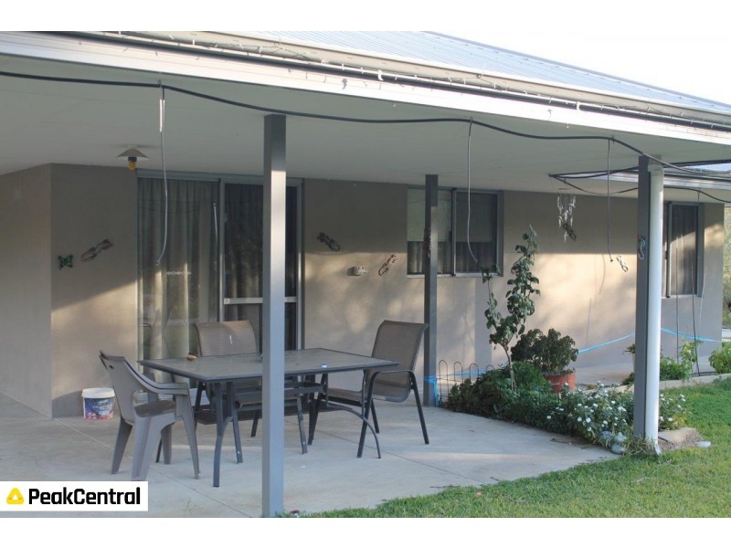 11 Sherwin Place, Wandi WA 6167