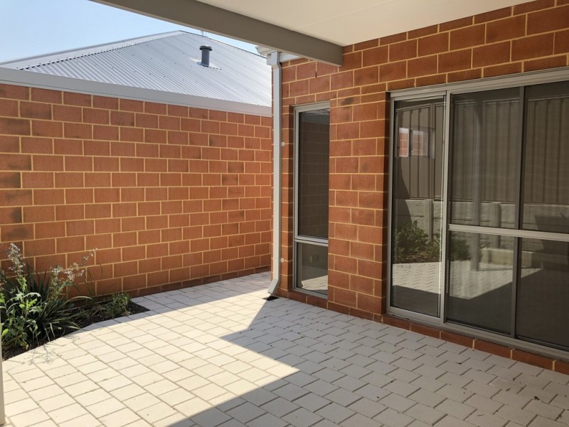 20B Tate Street, St James WA 6102