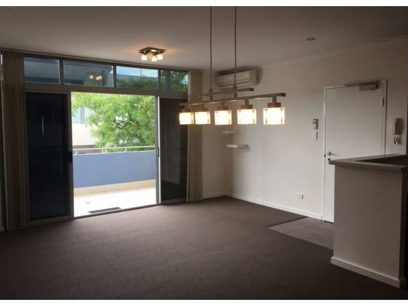 7/6 Ibera Way, Success WA 6164