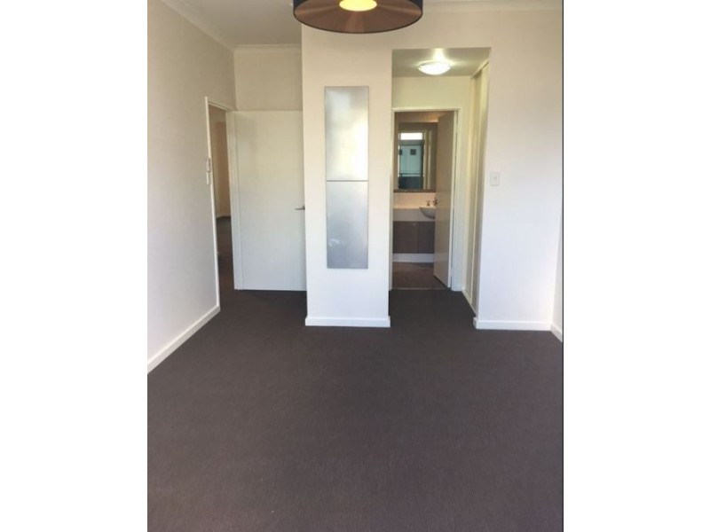 7/6 Ibera Way, Success WA 6164