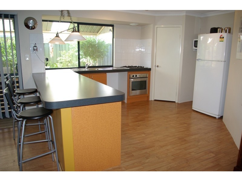 24 Charm Way, Atwell WA 6164
