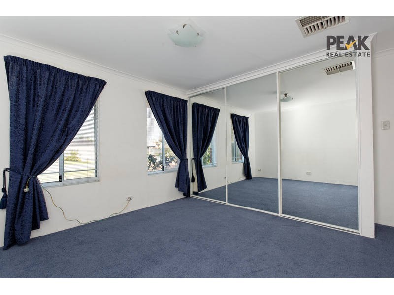 6 Dunnage Court, Atwell WA 6164