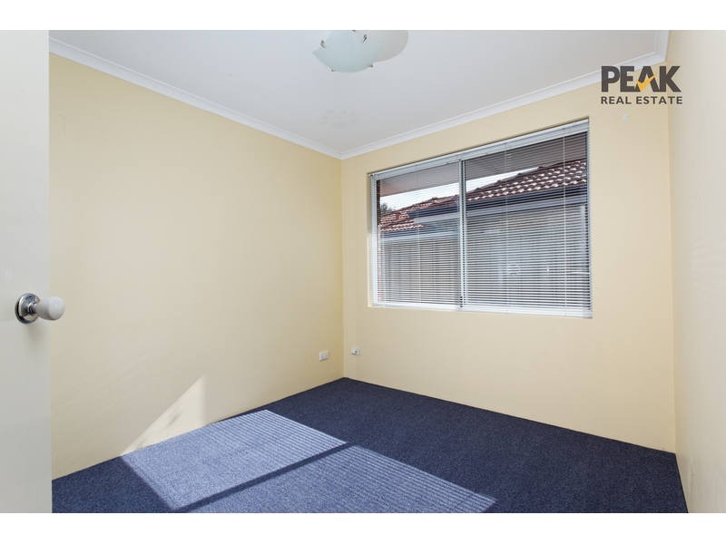 6 Dunnage Court, Atwell WA 6164
