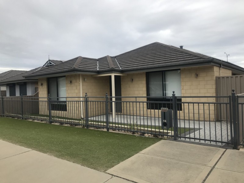 44 Figbird Way, Southern River WA 6110