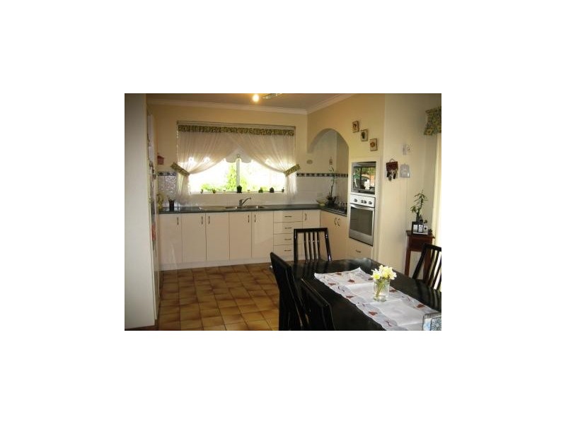 17a Anglesey Drive, Kardinya WA 6163