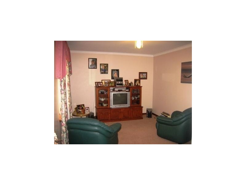 17a Anglesey Drive, Kardinya WA 6163