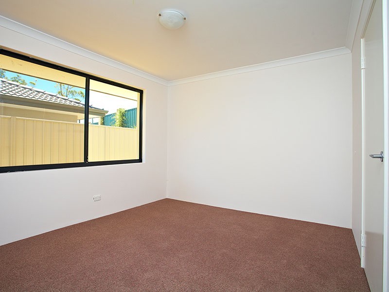 21 Wedgetail Crescent, Success WA 6164