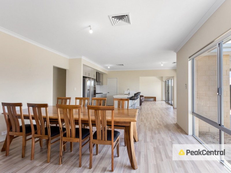 24 Escada Way, Piara Waters WA 6112