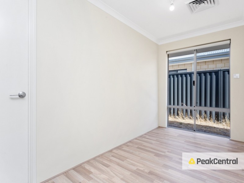 24 Escada Way, Piara Waters WA 6112