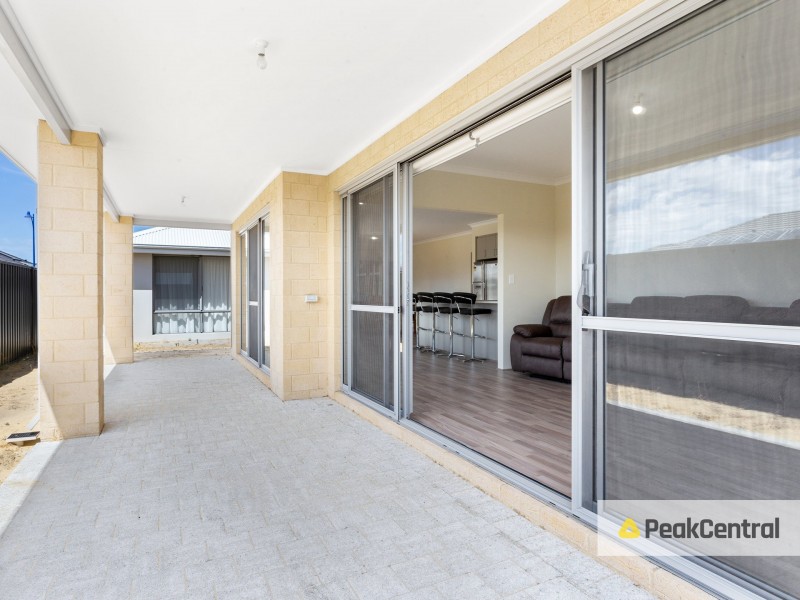 24 Escada Way, Piara Waters WA 6112