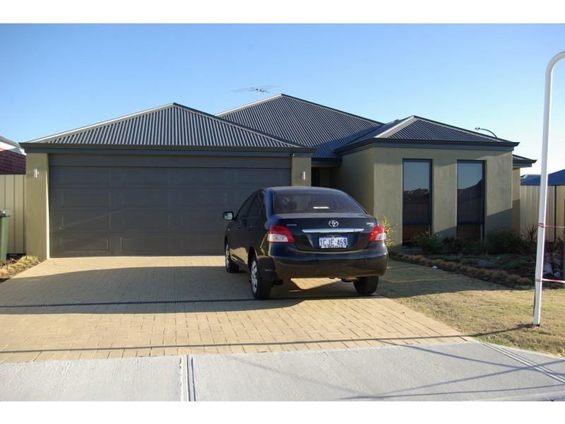 15 Leschenault Brace, Bertram WA 6167