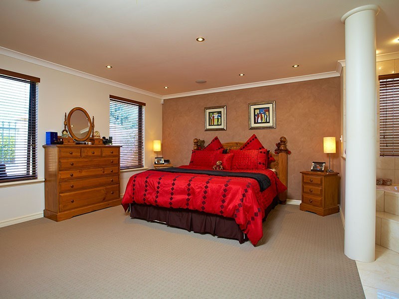 11 Callistemon Approach, Atwell WA 6164