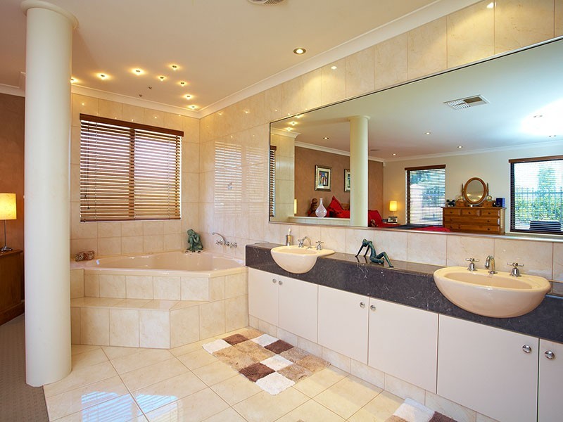11 Callistemon Approach, Atwell WA 6164