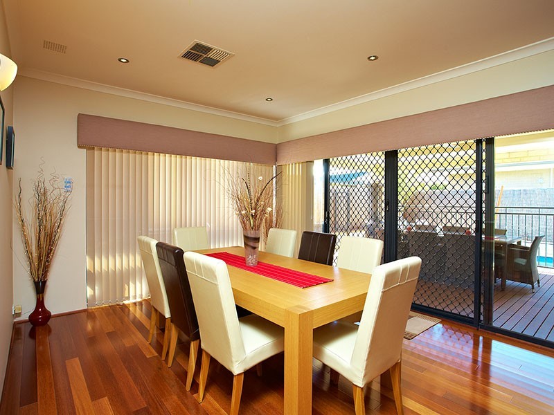 11 Callistemon Approach, Atwell WA 6164