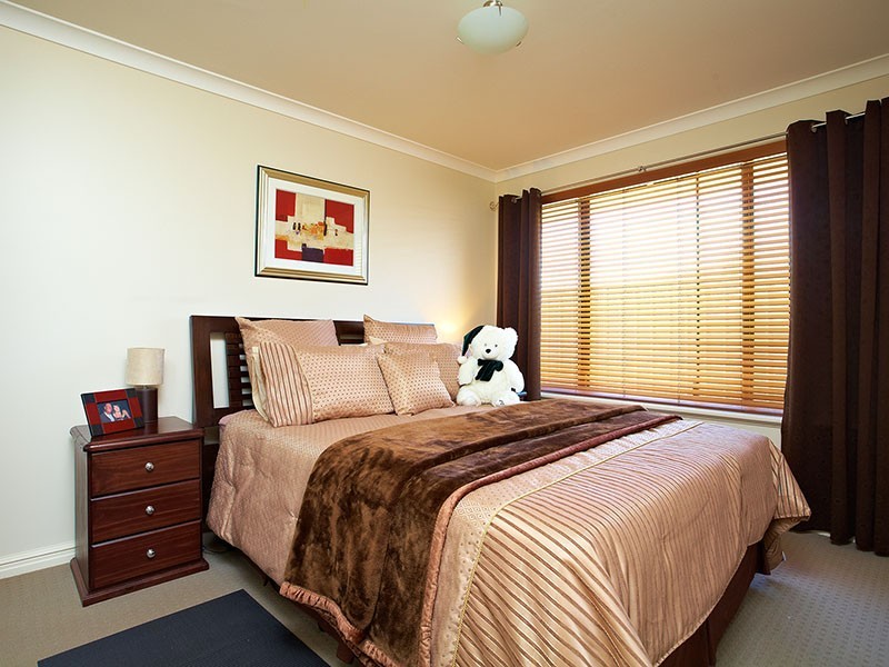 11 Callistemon Approach, Atwell WA 6164