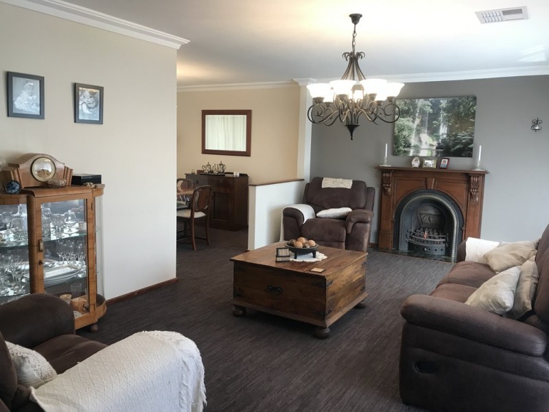 11 Stafford Court, Leeming WA 6149