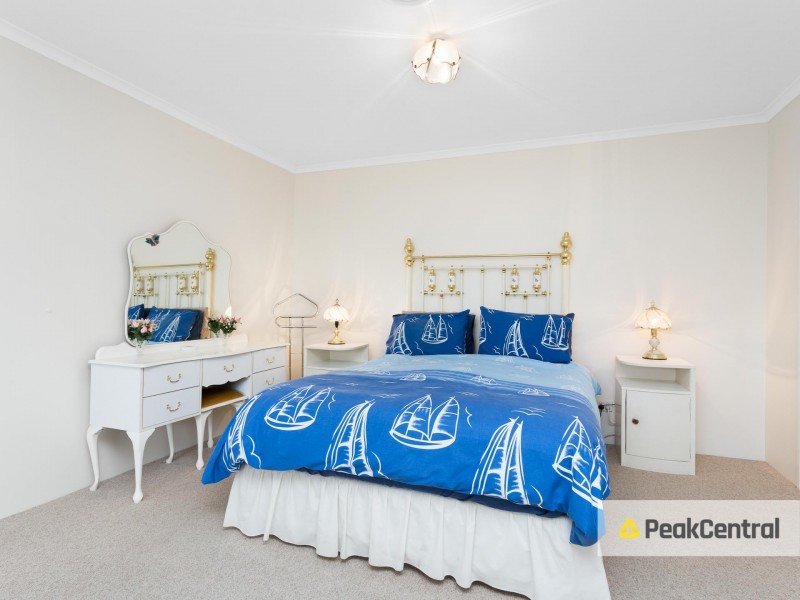 5 Correa Pass, Success WA 6164