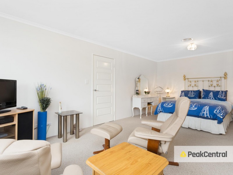 5 Correa Pass, Success WA 6164