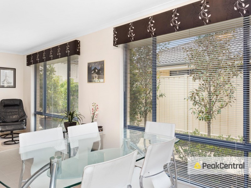 5 Correa Pass, Success WA 6164