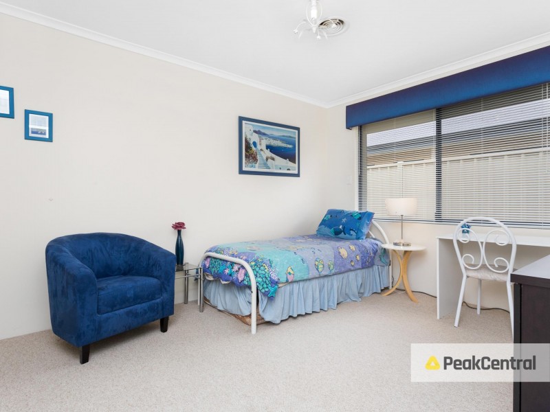 5 Correa Pass, Success WA 6164