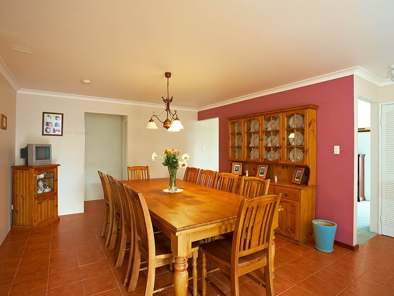 20 Tea Tree Way, Thornlie WA 6108