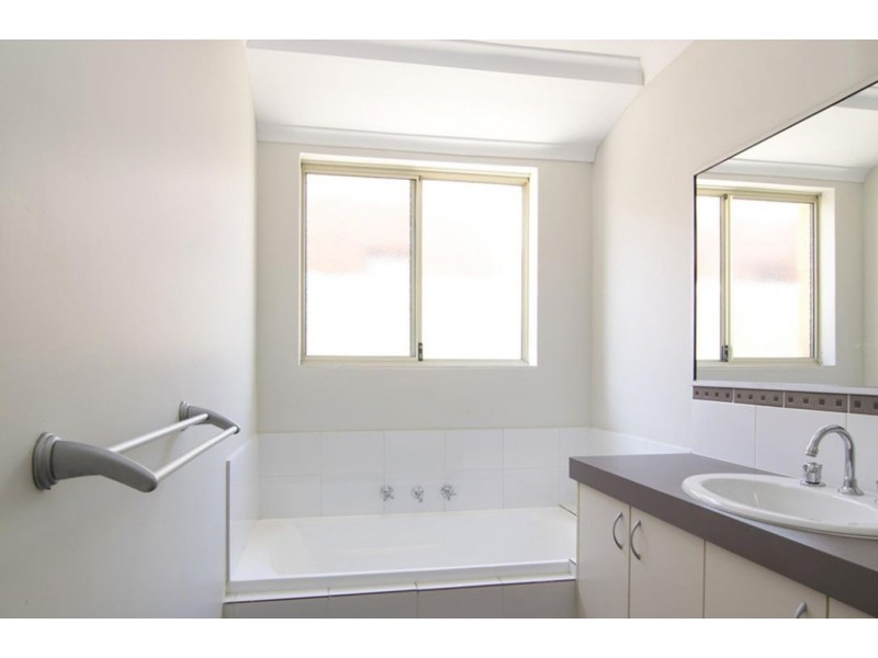 3 Makjanich Place, Success WA 6164