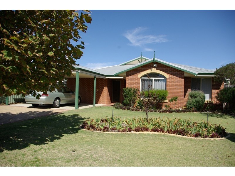 8 Hedges Retreat, Atwell WA 6164