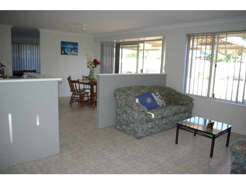 8 Hedges Retreat, Atwell WA 6164