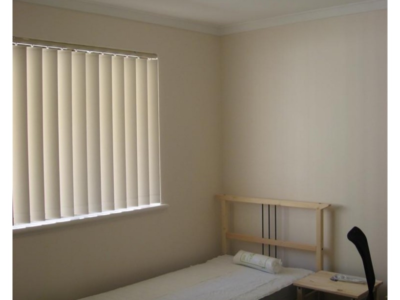 Room 5 – 41 Davies Crescent, Kardinya WA 6163
