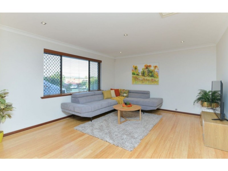 12 Larmer Place, Bull Creek WA 6149