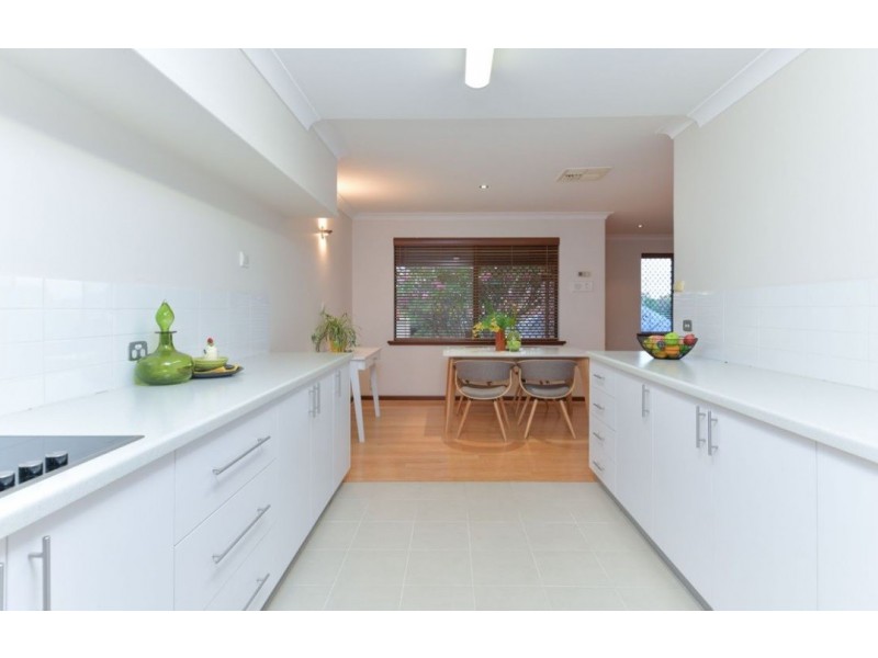 12 Larmer Place, Bull Creek WA 6149