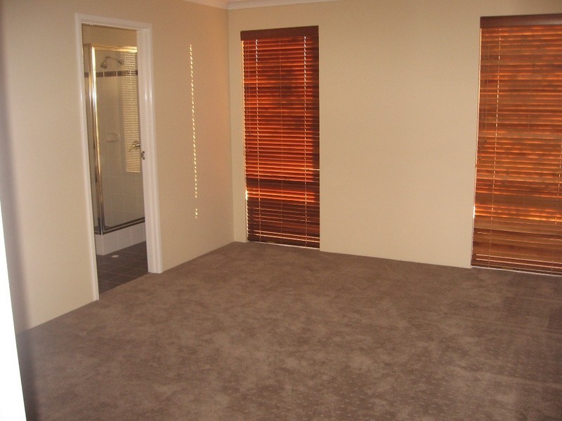 U3/26 Hourn Way, Canning Vale WA 6155