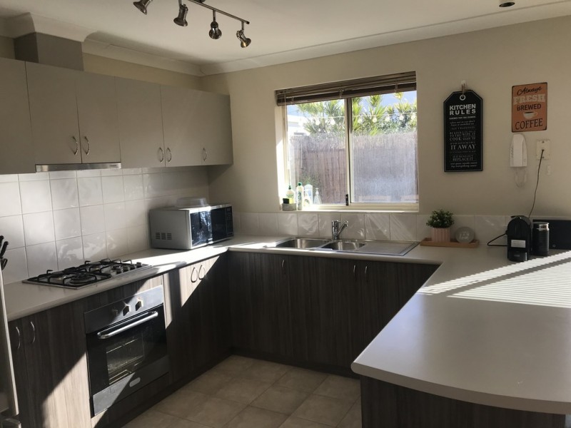 6/61 Whaleback Avenue, Parkwood WA 6147