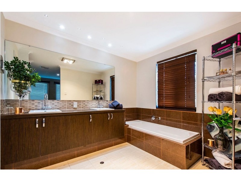 120 Holmes Street, Southern River WA 6110