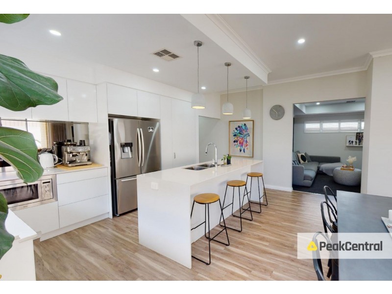 14 Starflower Grove, Beeliar WA 6164