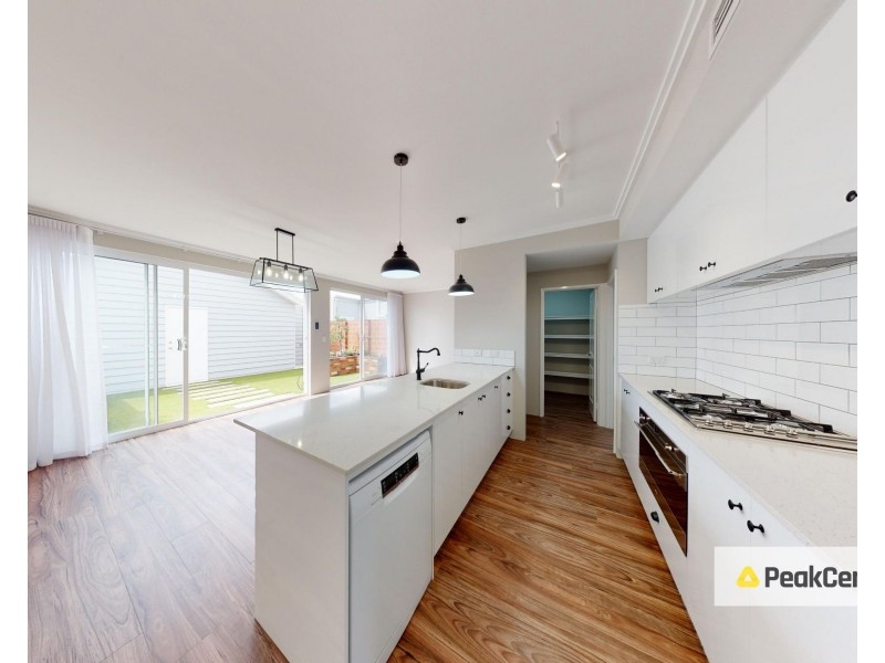 19 Scout Turn, North Coogee WA 6163