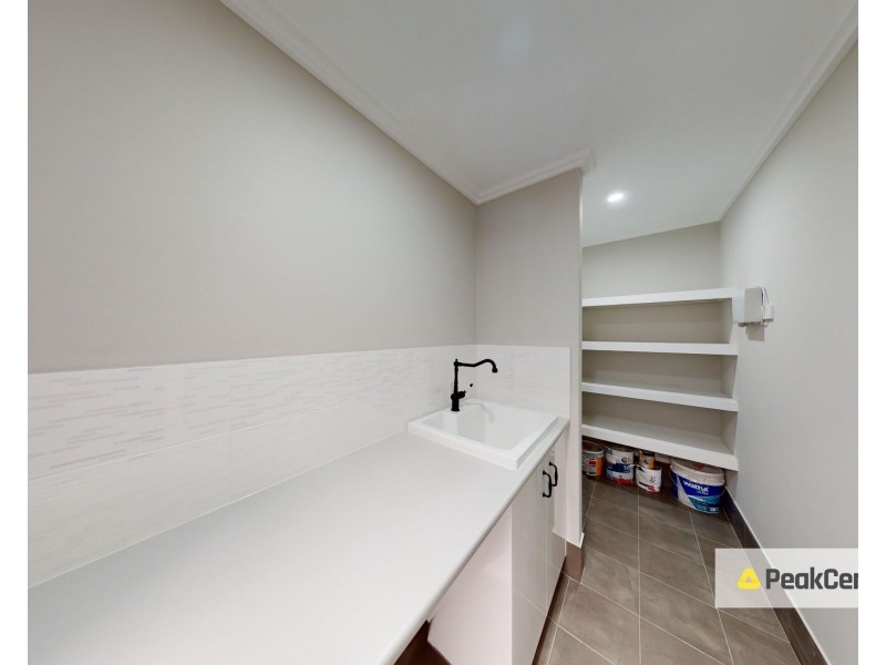 19 Scout Turn, North Coogee WA 6163