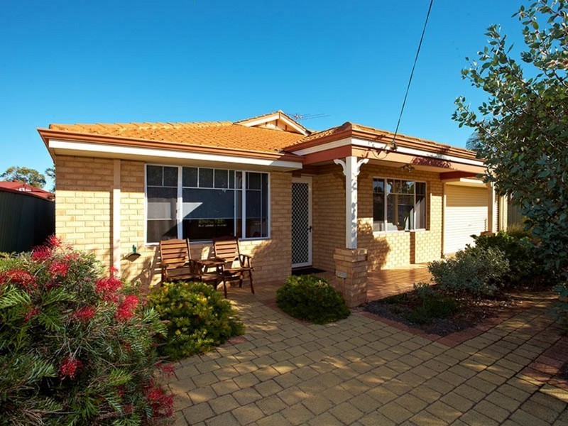 50A Lamond Street, Alfred Cove WA 6154